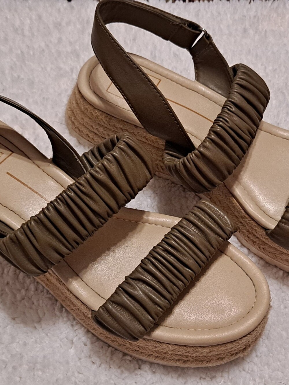 Dolce Vita Womens Olive Green Ruched Strap Espadrille Sandals Sz 9